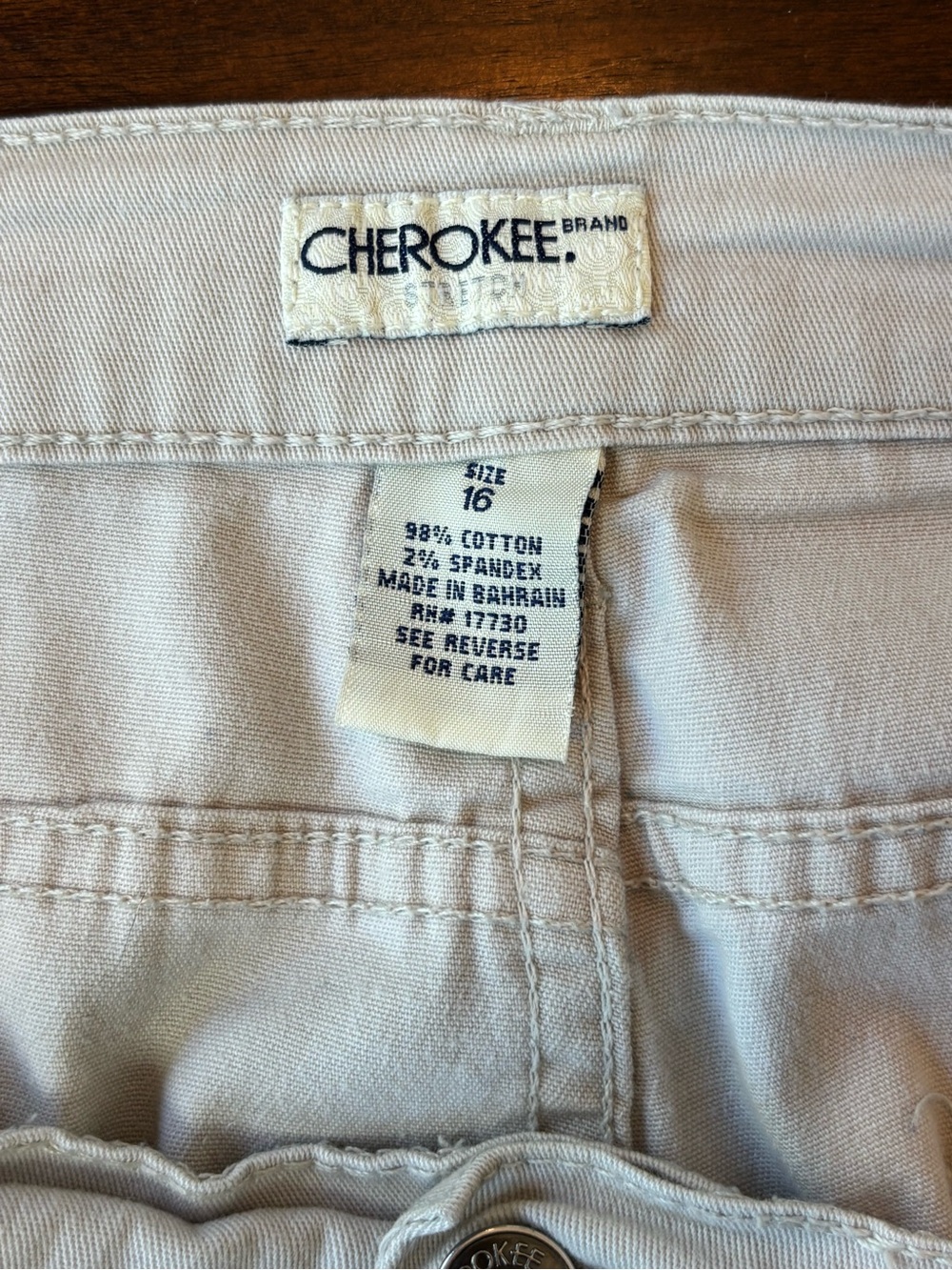 Cherokee Size 16 Capri Cotton Pants Beige Stretch Straight Leg Casual - Picture 3 of 5